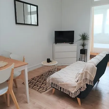 F2 Proche Gare Appartement *