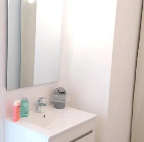 F2 Proche Gare Appartement *